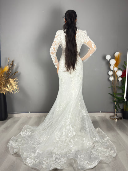 Floral Lace Long-Sleeve Bridal Gown