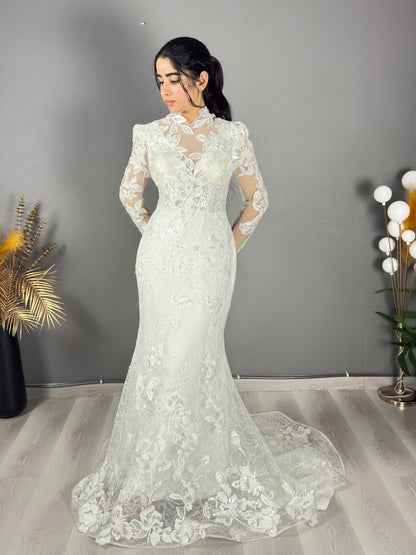 Floral Lace Long-Sleeve Bridal Gown